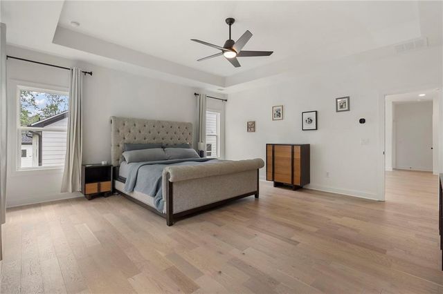 582 Meadow Way, Woodstock, GA 30188