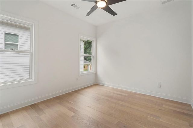 582 Meadow Way, Woodstock, GA 30188