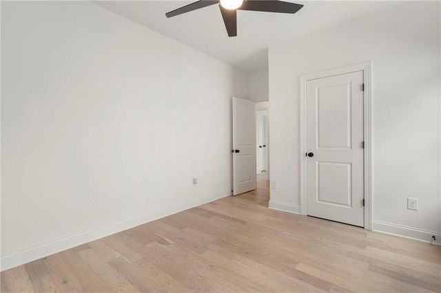 582 Meadow Way, Woodstock, GA 30188