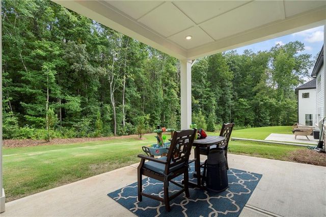 582 Meadow Way, Woodstock, GA 30188