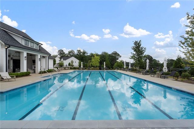 582 Meadow Way, Woodstock, GA 30188