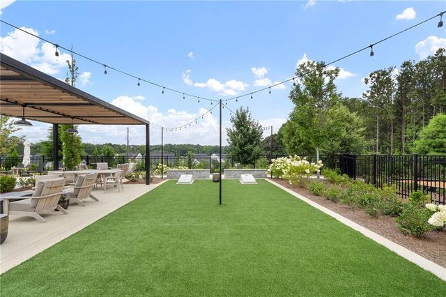 582 Meadow Way, Woodstock, GA 30188