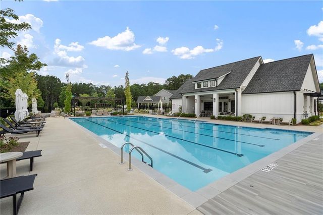 582 Meadow Way, Woodstock, GA 30188