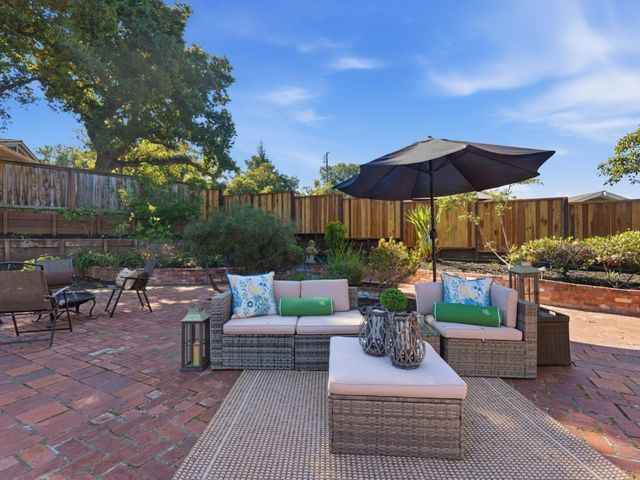 5666 Arboretum Drive, Los Altos, CA 94024