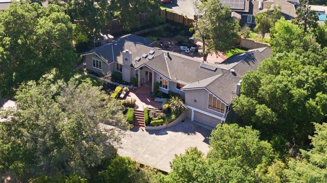 5666 Arboretum Drive, Los Altos, CA 94024