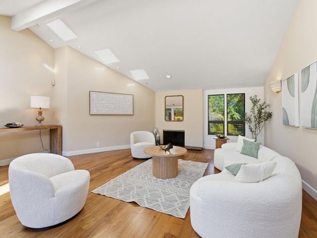 5666 Arboretum Drive, Los Altos, CA 94024