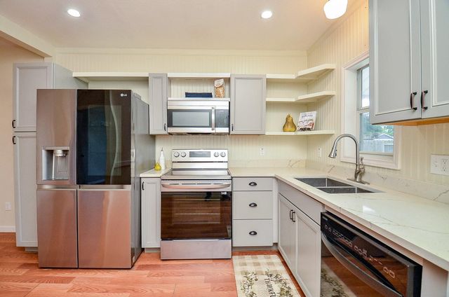 1615 Eagle Lake Road, Sealy, TX 77474
