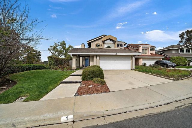 1 Saint Isabella, Laguna Niguel, CA 92677