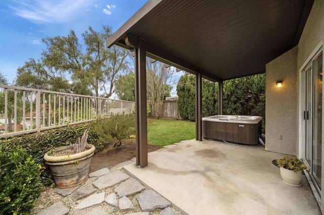 1 Saint Isabella, Laguna Niguel, CA 92677