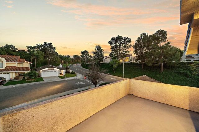 1 Saint Isabella, Laguna Niguel, CA 92677