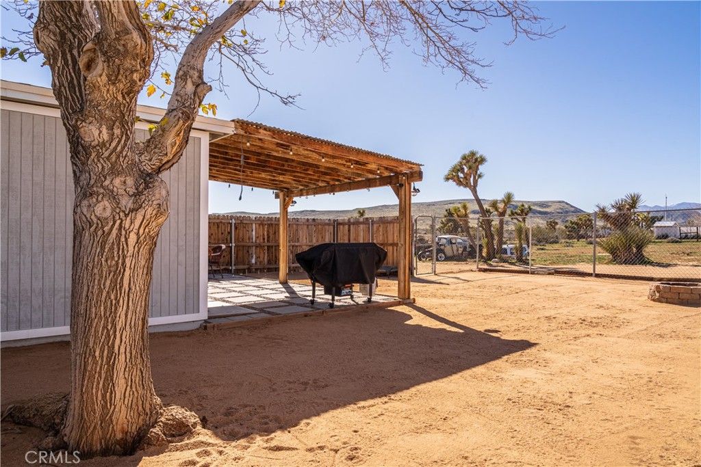 Image 21 of property listing at 3220 Sage, Yucca Valley, CA 92284