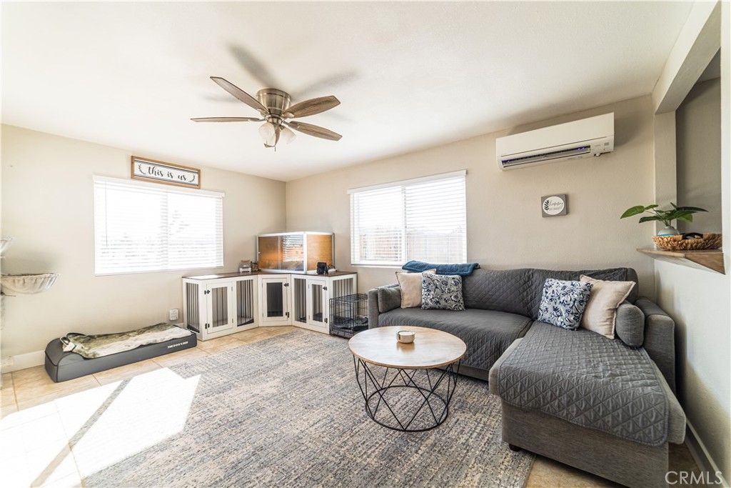 Image 5 of property listing at 3220 Sage, Yucca Valley, CA 92284