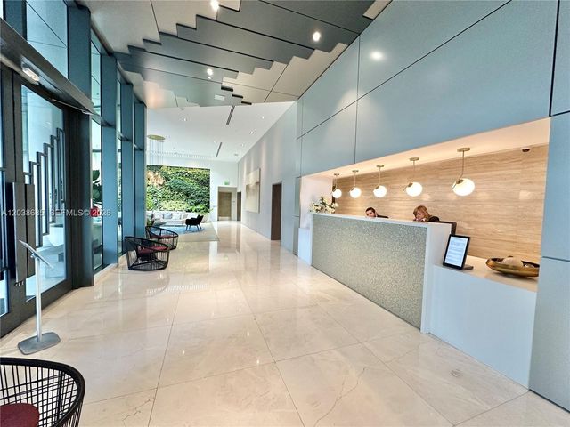 650 NE 32nd Street 1404, Miami, FL 33137