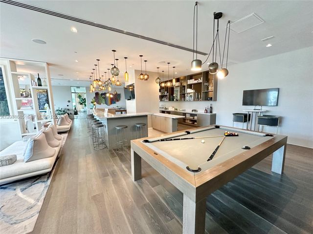 650 NE 32nd Street 1404, Miami, FL 33137