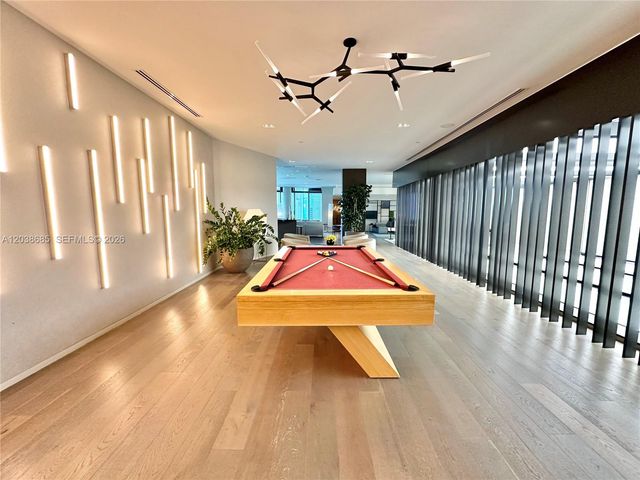 650 NE 32nd Street 1404, Miami, FL 33137