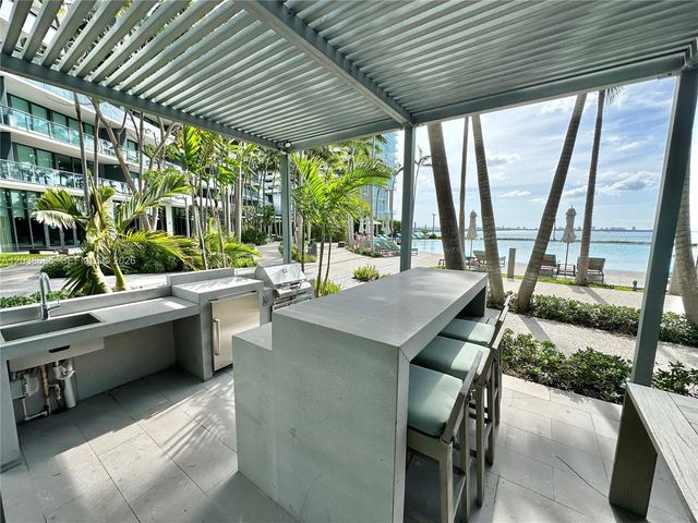 650 NE 32nd Street 1404, Miami, FL 33137