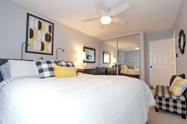 7401 W 101st Street 121, Bloomington, MN 55438