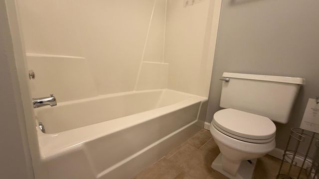 7401 W 101st Street 121, Bloomington, MN 55438