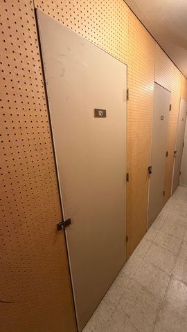 7401 W 101st Street 121, Bloomington, MN 55438