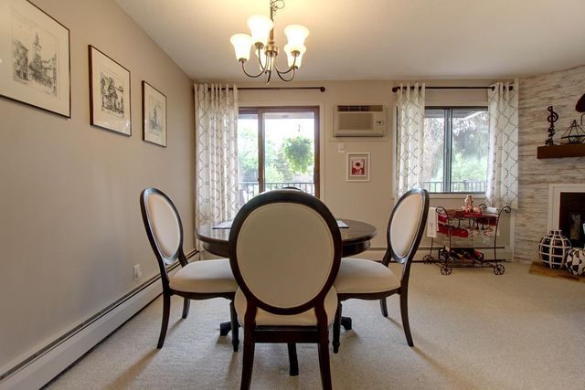 7401 W 101st Street 121, Bloomington, MN 55438