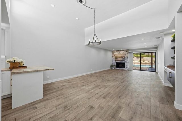 48963 Canyon Crest Lane, Palm Desert, CA 92260