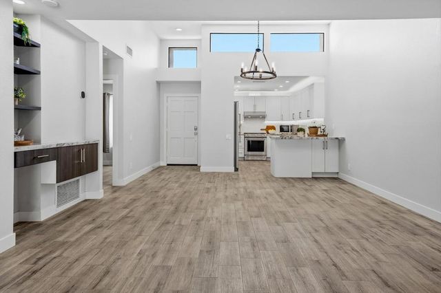 48963 Canyon Crest Lane, Palm Desert, CA 92260