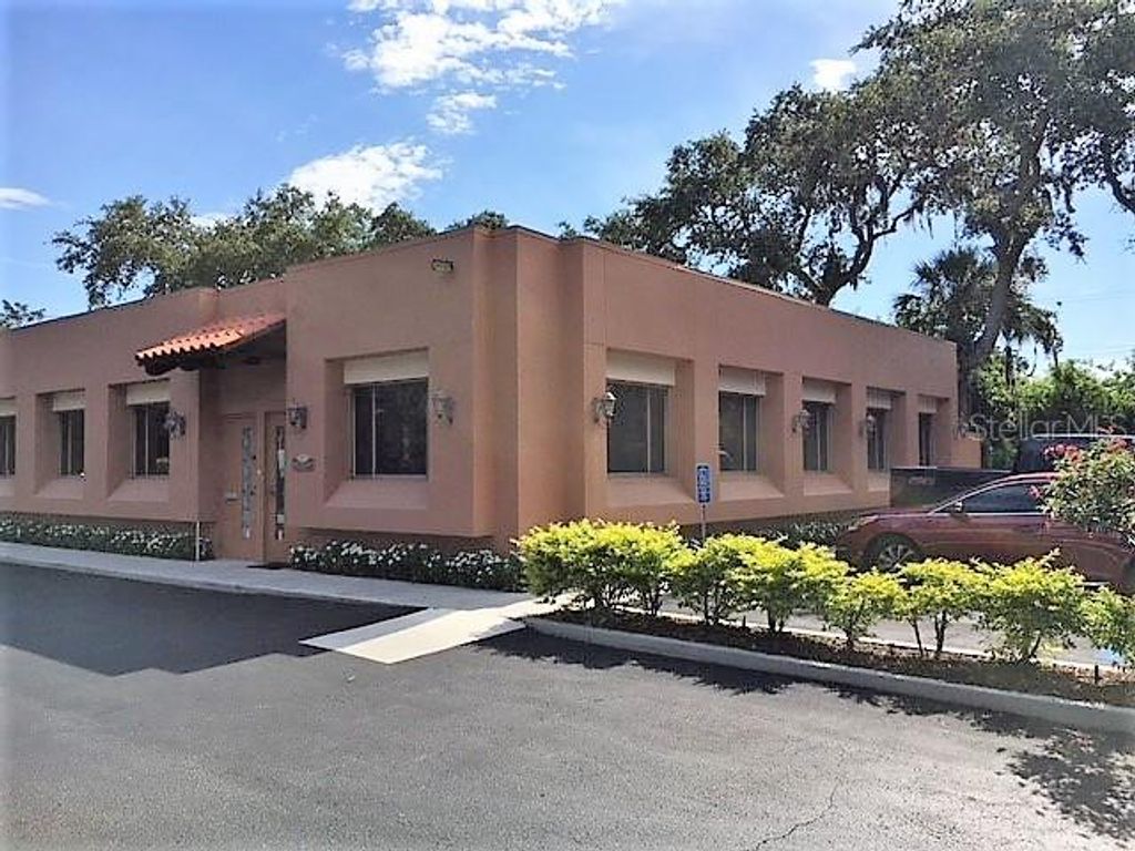 5515 21ST AVENUE W Suite D, BRADENTON, FL 34209 — exterior