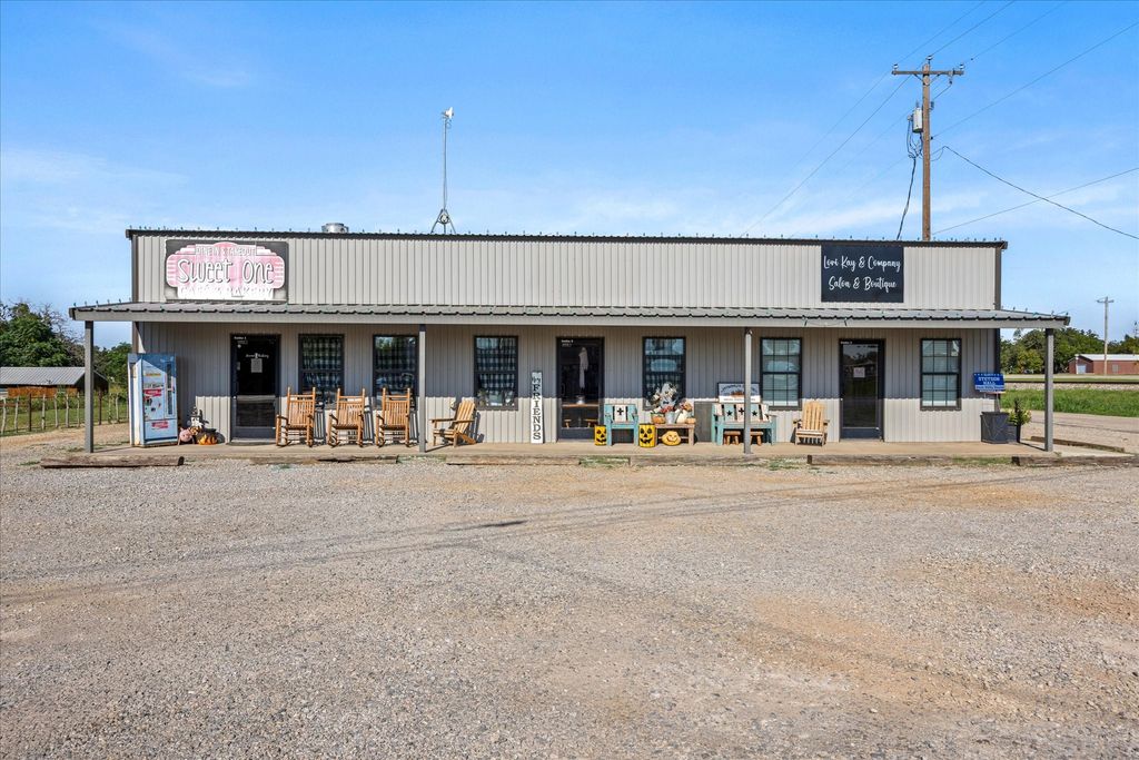 5 Wildcat Alley 1, Santo, TX 76472