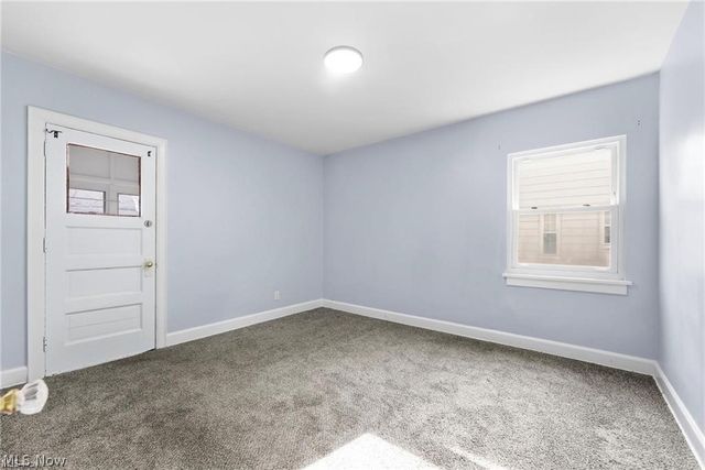 876 Eloise Drive Lower, Cleveland Heights, OH 44112