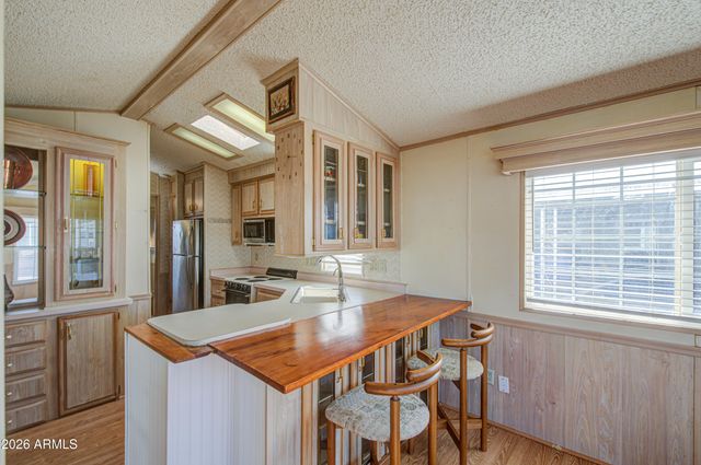 7750 E BROADWAY Road 835, Mesa, AZ 85208