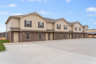 931 Professional Park Dr Apt 3D, Clarksville, TN 37040