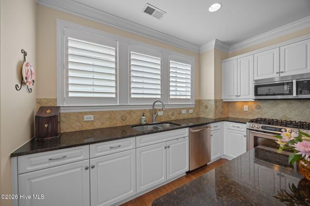 309 Moss Way 4-103, Washington, NC 27889