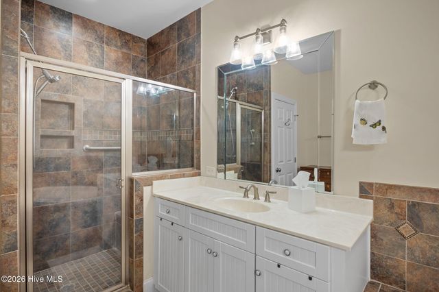 309 Moss Way 4-103, Washington, NC 27889