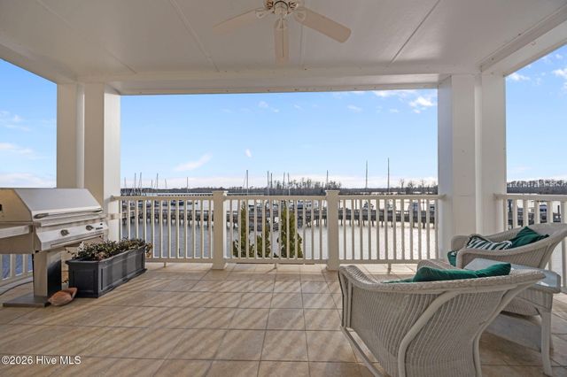 309 Moss Way 4-103, Washington, NC 27889