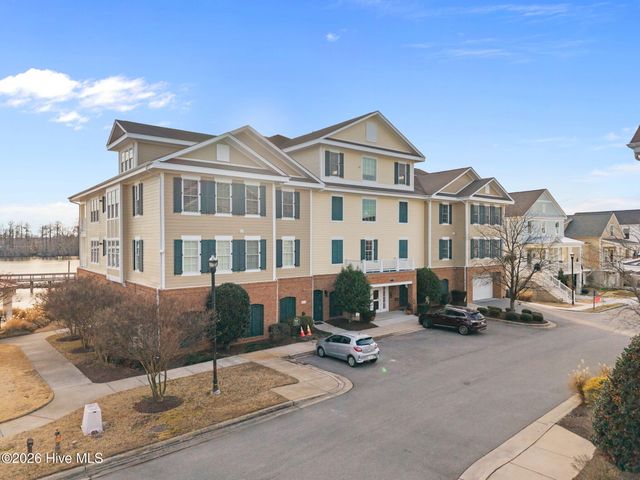 309 Moss Way 4-103, Washington, NC 27889