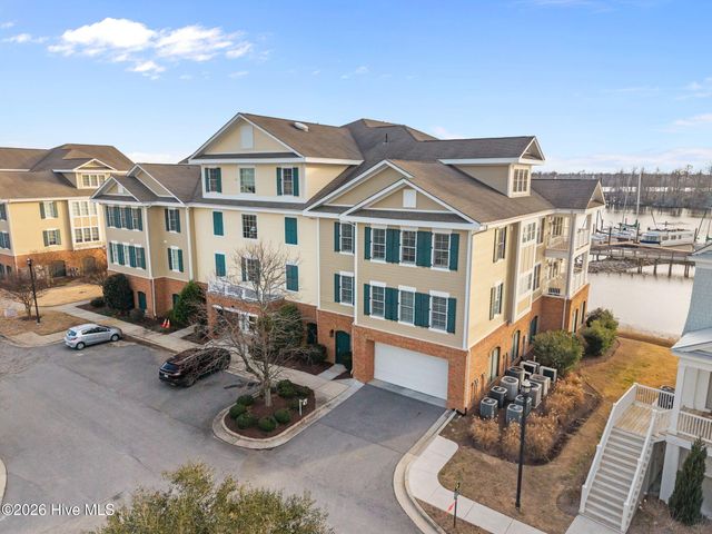 309 Moss Way 4-103, Washington, NC 27889