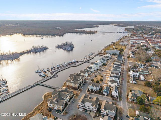 309 Moss Way 4-103, Washington, NC 27889