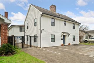 2212 Rosewood Street B, Houston, TX 77004