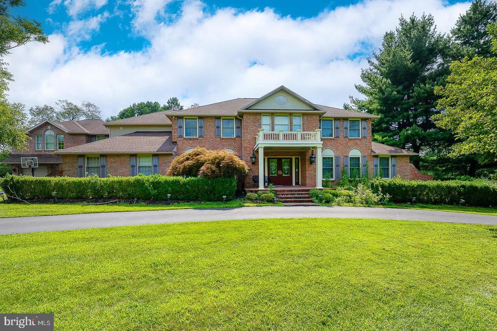 104 SPARANGO LN, PLYMOUTH MEETING, PA 19462 — exterior