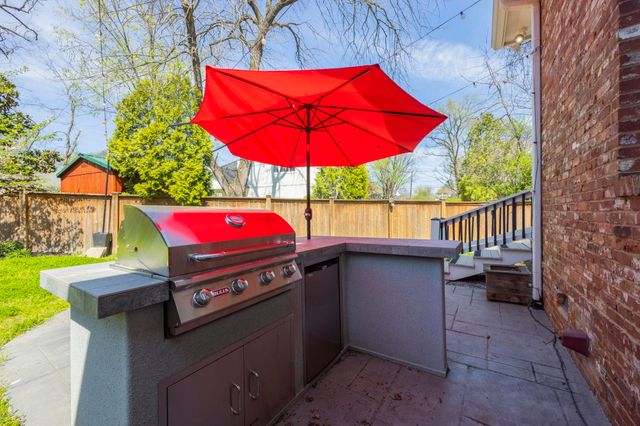 5904 Old Harding Pike, Nashville, TN 37205