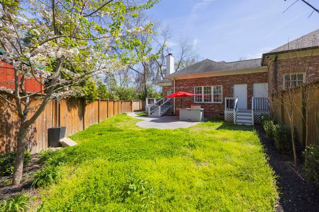 5904 Old Harding Pike, Nashville, TN 37205