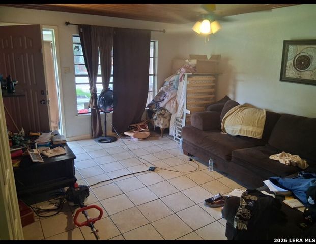 335 RADIANCE AVE, San Antonio, TX 78218