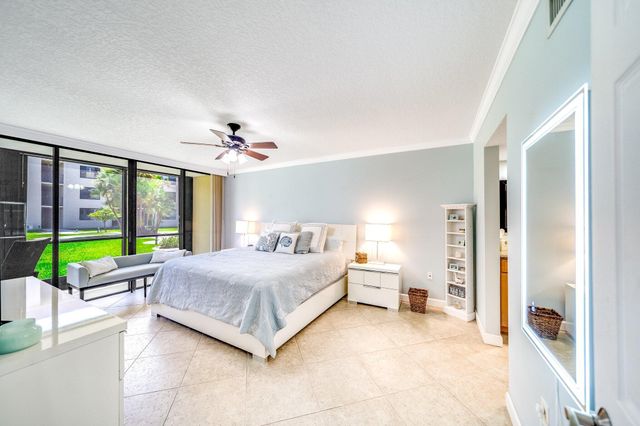 2424 N Federal Highway 107, Boynton Beach, FL 33435