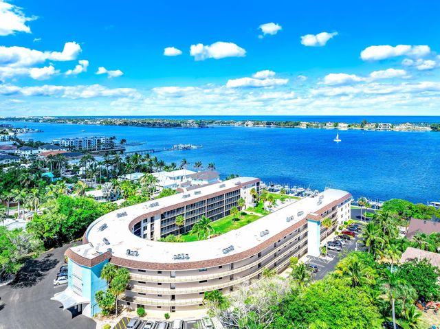 2424 N Federal Highway 107, Boynton Beach, FL 33435