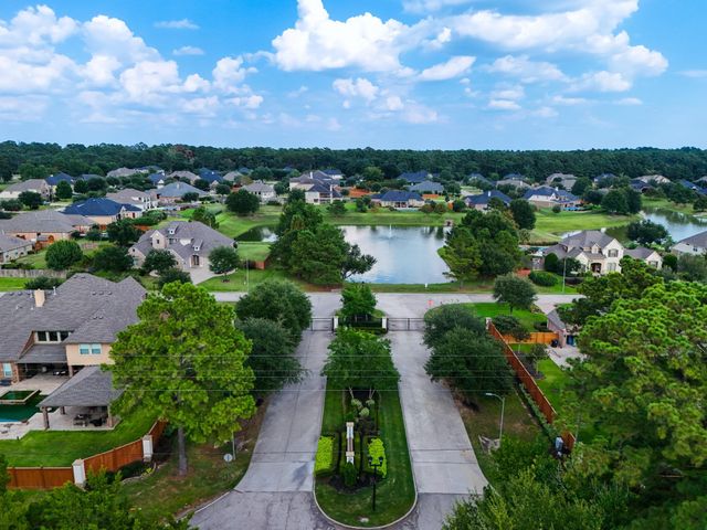24810 Waterstone Estates Circle W, Tomball, TX 77375