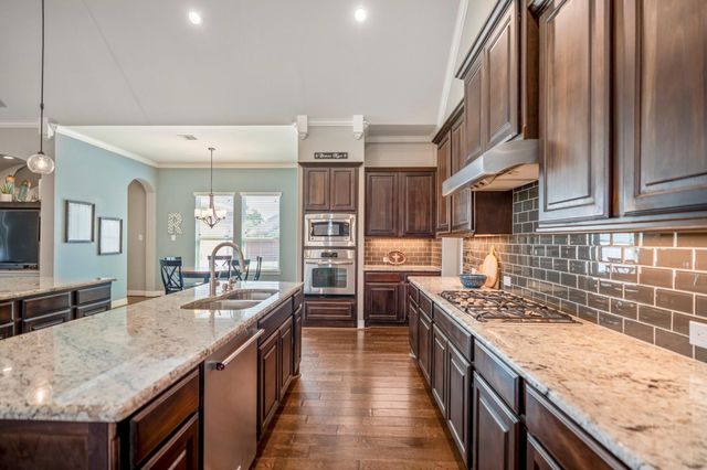 24810 Waterstone Estates Circle W, Tomball, TX 77375