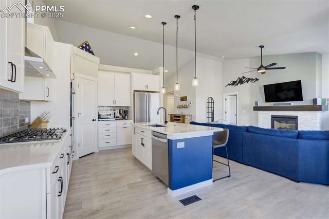 3962 Ivy Hill Drive, Colorado Springs, CO 80922