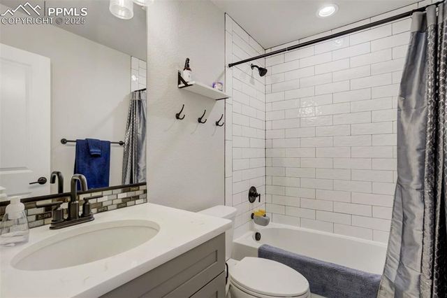 3962 Ivy Hill Drive, Colorado Springs, CO 80922