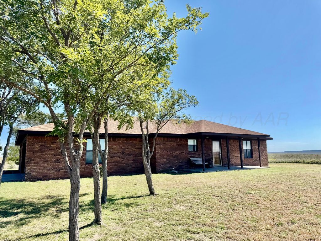 120 Antelope, Canadian, TX 79014