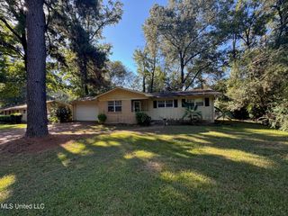 945 Valencia Street, Jackson, MS 39204